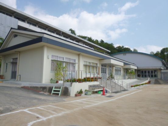 下津井西小学校の画像