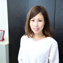 プロフィール写真（撮影：ミドリヤフォトスタジオ）