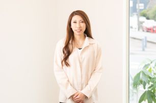 中野 麻里